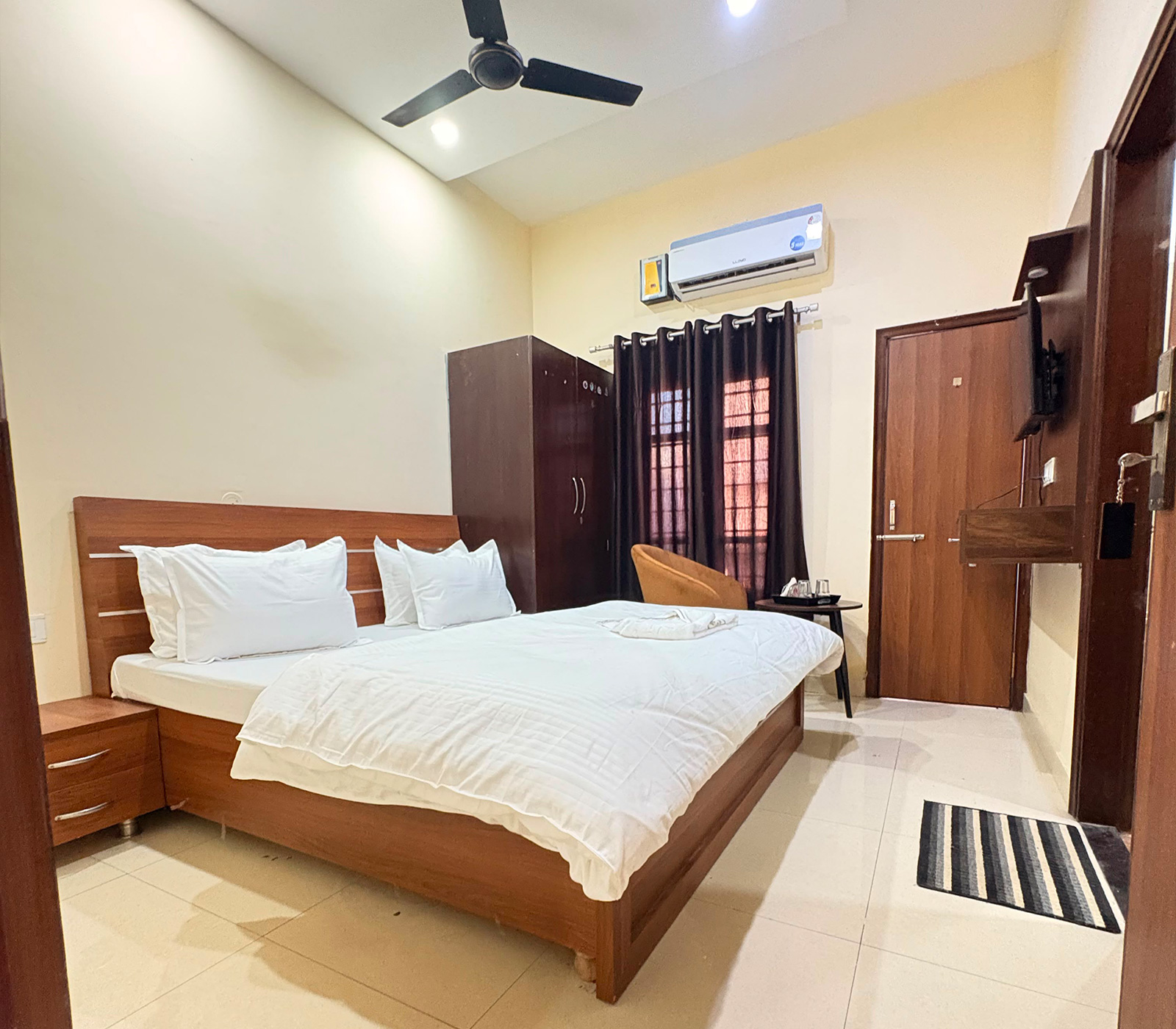 Normal Room